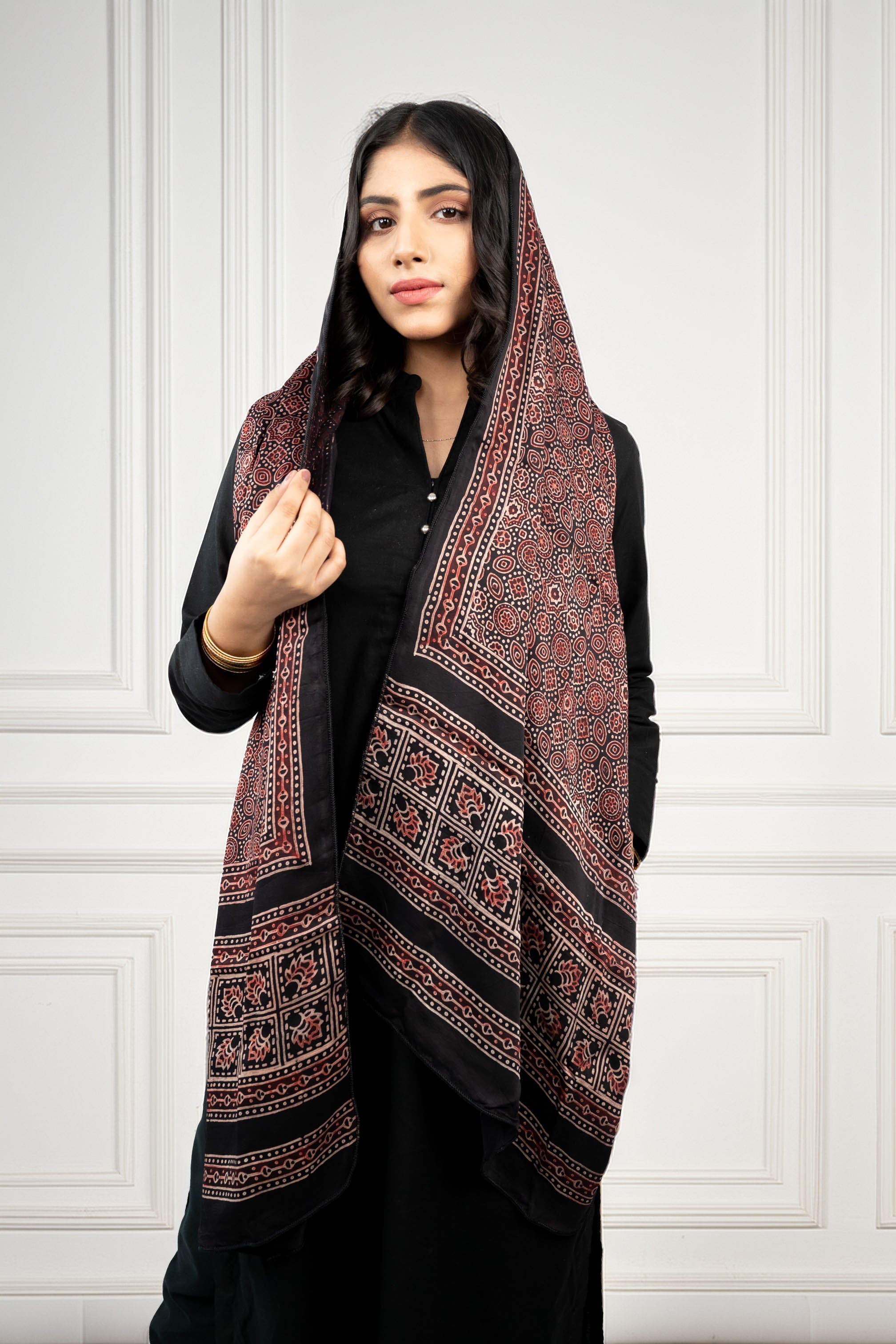 Thazeeb (Premium Silk)